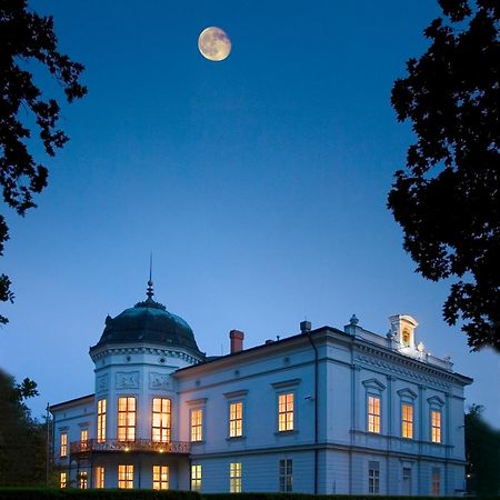 Park Hotel Tartuf Beladice 외부 사진
